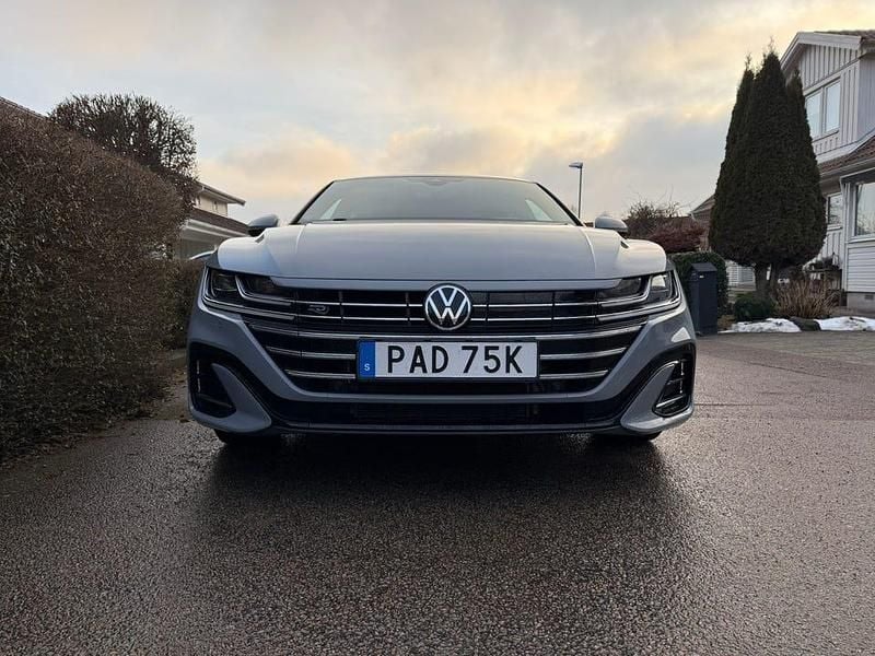 Begagnad VW Arteon R-line 218 HK (160 kW) 2022 Kombi