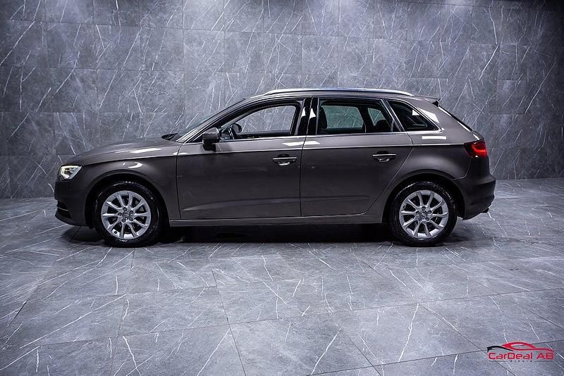 Begagnad Audi A3 Sportback 150 HK (110 kW) 2014 Grå Halvkombi