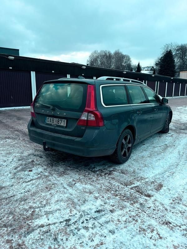Begagnad Volvo V70 Summum 185 HK (136 kW) 2008 Kombi