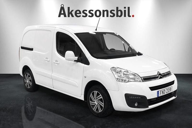 Begagnad Citroën Berlingo 99 HK (72 kW) 2017 Vit Minibuss