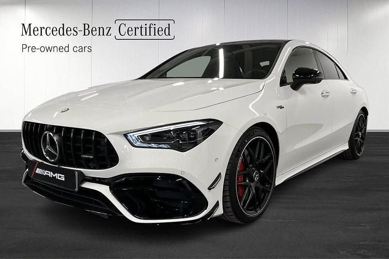 Vit Begagnad 2025 Mercedes CLA45 AMG AMG Line Premium Plus Sportkupé | 719 900 kr (Dyr) - Bild 1/4
