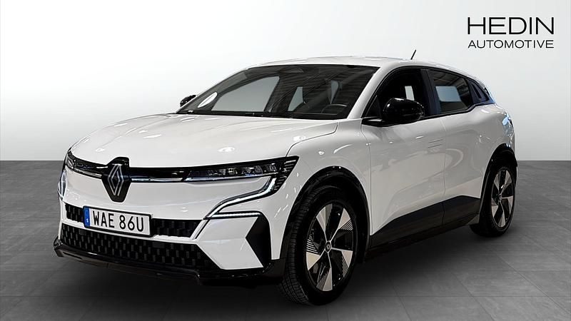 Begagnad Renault Megane E-Tech Equilibre 96 kW (131 HK) 2022 Vit Halvkombi