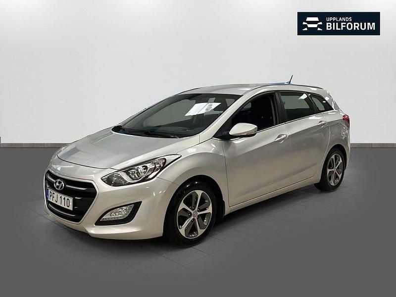 Silver Begagnad 2017 Hyundai i30 Comfort Kombi | 99 000 kr (Marknadspris) - Bild 1/4