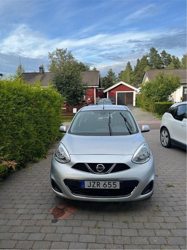 Silver Begagnad 2015 Nissan Micra Halvkombi | 75 000 kr (Marknadspris) - Bild 1/4