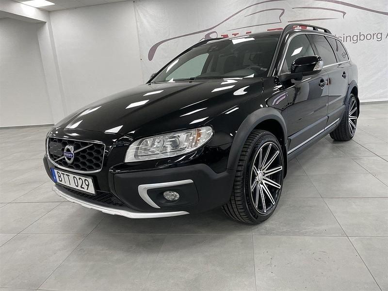 Svart Begagnad 2015 Volvo XC70 Momentum SUV | 164 900 kr (Marknadspris) - Bild 1/4