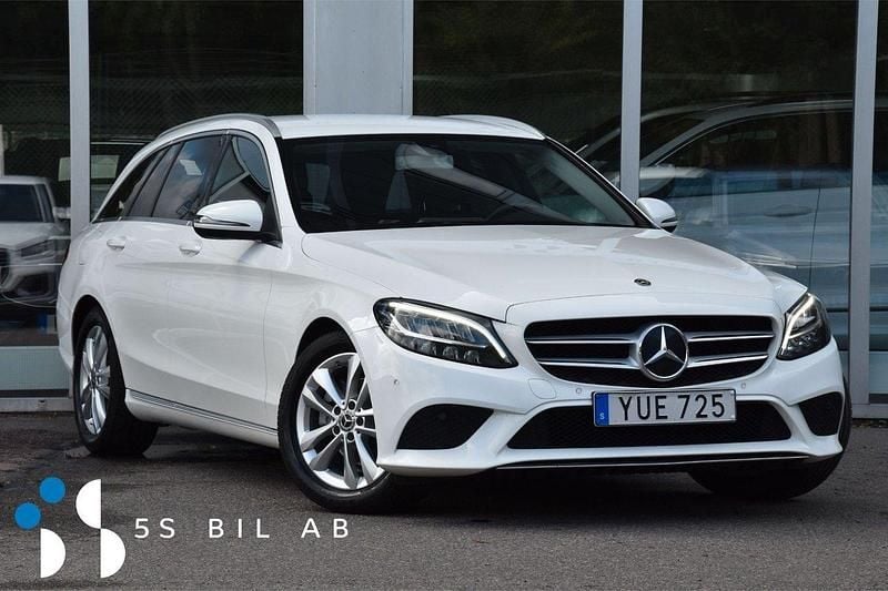 Vit Begagnad 2018 Mercedes C200 Kombi | 229 900 kr (Bra pris) - Bild 1/4