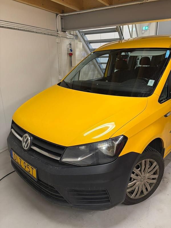Begagnad VW Caddy Maxi Life Life 110 HK (80 kW) 2019 Minibuss