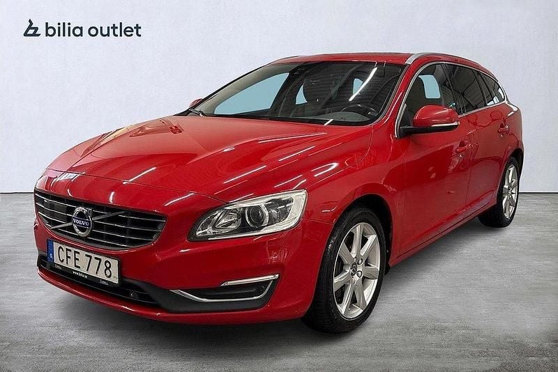 Röd Begagnad 2016 Volvo V60 Summum Kombi | 140 000 kr (Bra pris) - Bild 1/4