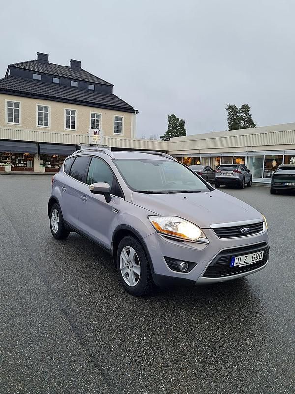 Grå Begagnad 2011 Ford Kuga Titanium SUV | 58 000 kr (Marknadspris) - Bild 1/4