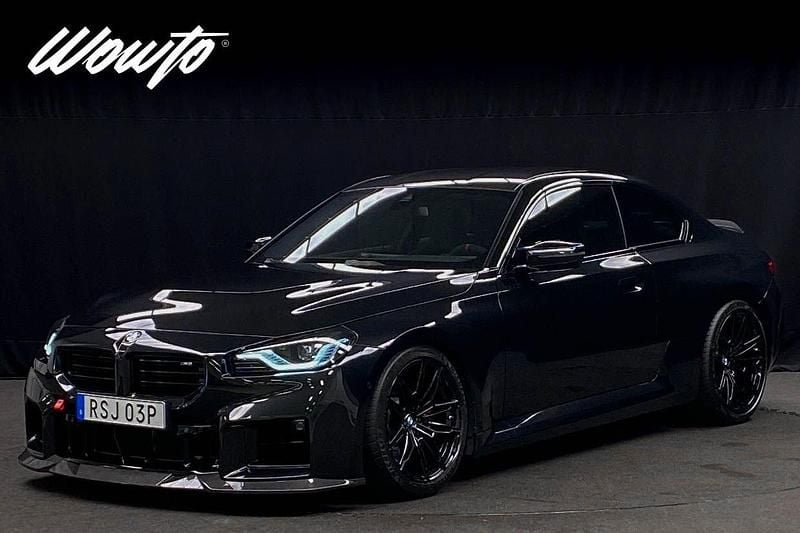 Svart Begagnad 2023 BMW M2 M Performance Sportkupé | 919 800 kr - Bild 1/4