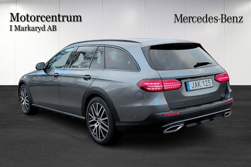 Begagnad Mercedes E220 All-Terrain 200 HK (147 kW) 2023 Grå Kombi