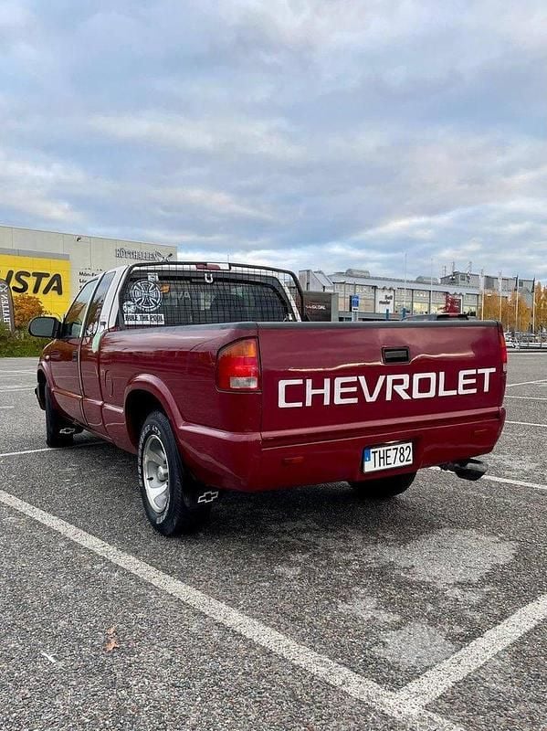 Vit Begagnad 2002 Chevrolet S10 Pickup | 45 000 kr - Bild 1/4