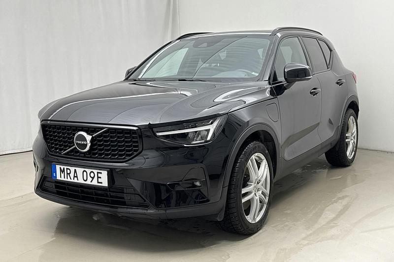 Begagnad Volvo XC40 Ultimate 262 HK (192 kW) 2023 Svart SUV