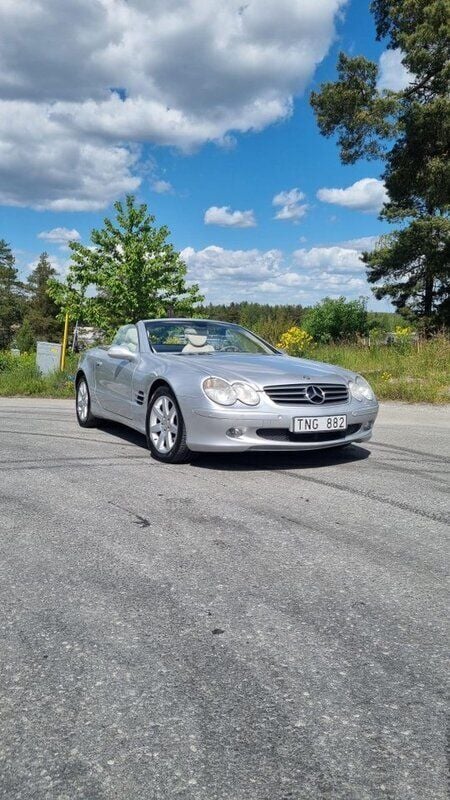 Begagnad 2003 Mercedes SL500 Cab | 149 000 kr - Bild 1/4