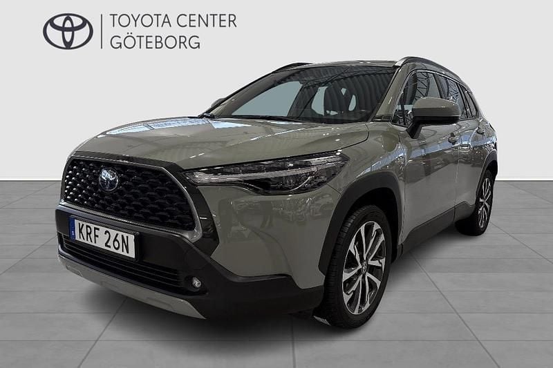 Begagnad Toyota Corolla Cross Style 200 HK (147 kW) 2023 Grön SUV