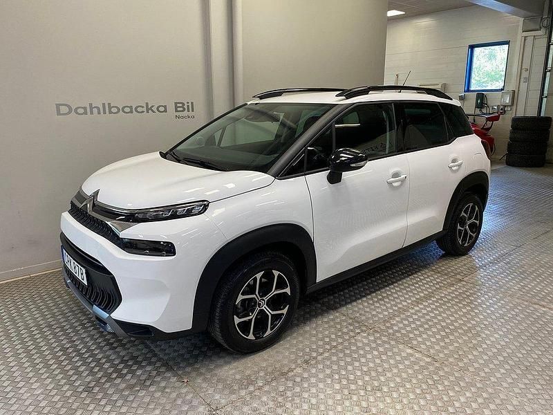 Vit (svart) Begagnad 2024 Citroën C3 Aircross PureTech SUV | 199 000 kr (Bra pris) - Bild 1/4