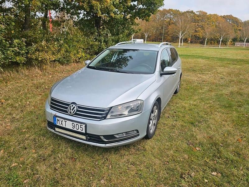 Silver Begagnad 2012 VW Passat GT Kombi | 57 900 kr (Marknadspris) - Bild 1/4