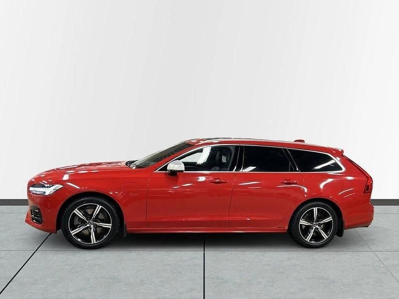 Begagnad Volvo V90 R-Design 392 HK (288 kW) 2019 Röd Kombi