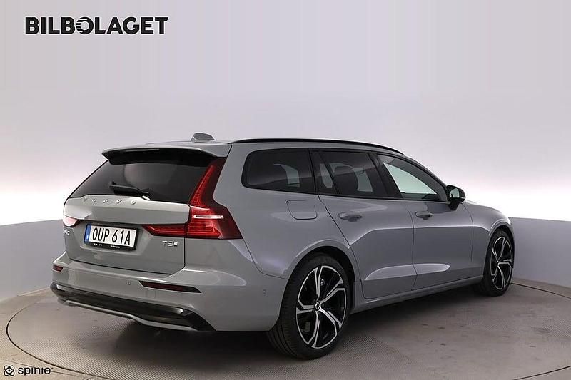 Ny Volvo V60 Ultra 463 HK (340 kW) 2025 Grå Kombi