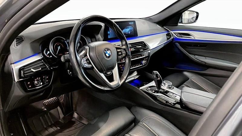Begagnad BMW 530 iPerformance 113 HK (83 kW) 2018 Blå Sedan