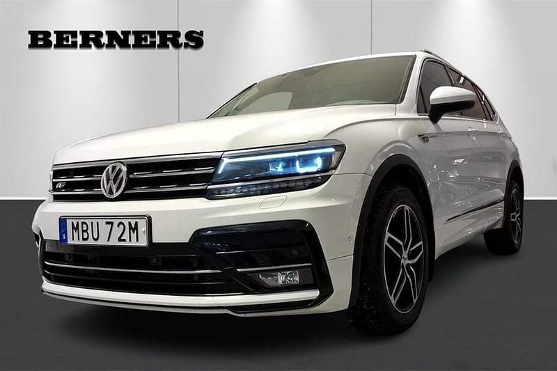 Begagnad VW Tiguan Allspace R-line 192 HK (141 kW) 2019 Vit SUV