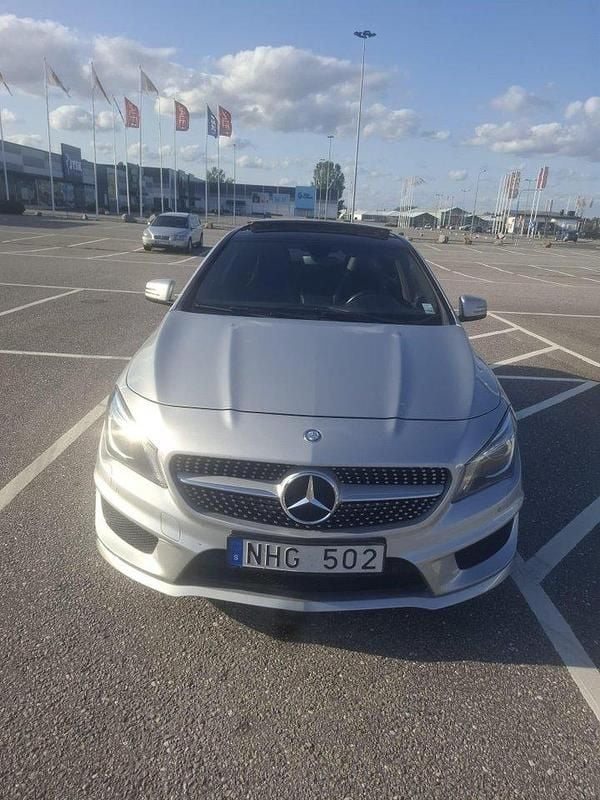 Silver Begagnad 2013 Mercedes CLA250 AMG Sedan | 170 000 kr (Superpris) - Bild 1/4