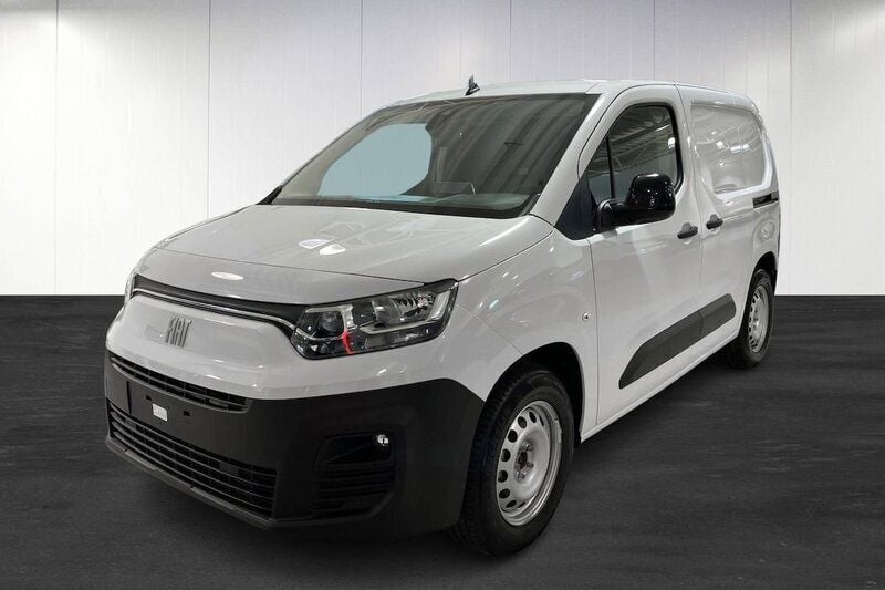Vit (white) Begagnad 2023 Fiat e-Doblò Minibuss | 531 125 kr - Bild 1/4