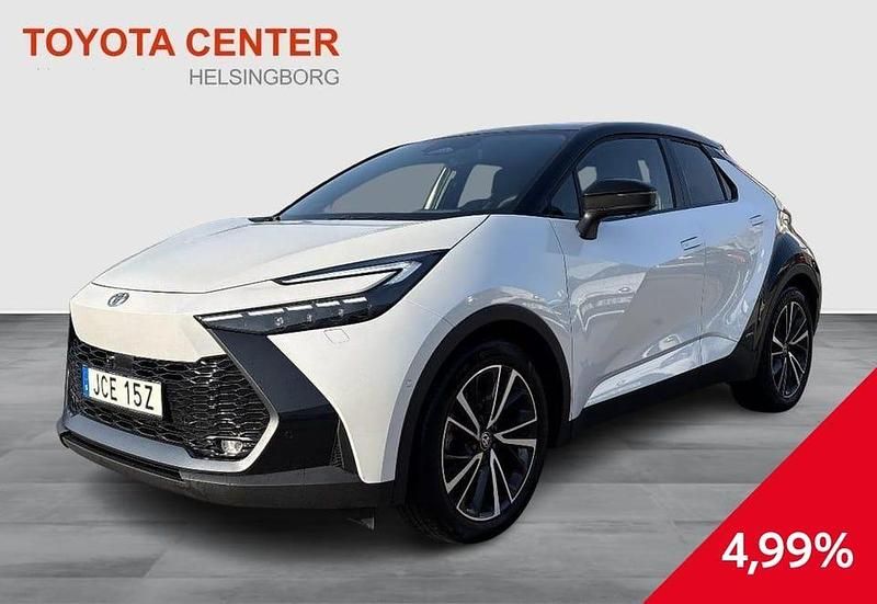 Vit Begagnad 2023 Toyota C-HR Edition SUV | 389 900 kr (Marknadspris) - Bild 1/4