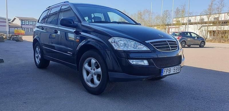 Begagnad Ssangyong (KGM) Kyron 165 HK (121 kW) 2007 Svart SUV