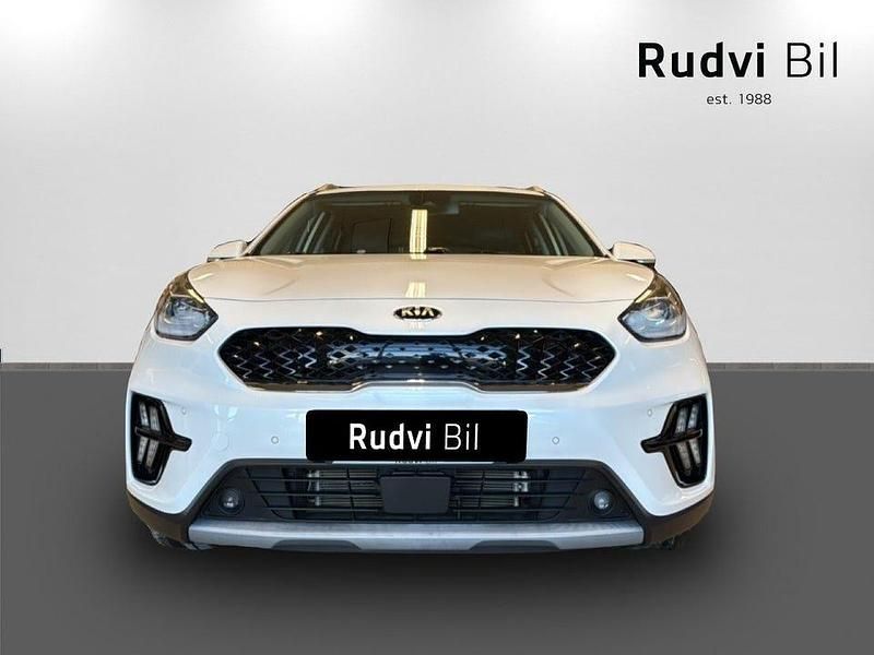 Begagnad Kia Niro Advance 141 HK (103 kW) 2020 Vit SUV