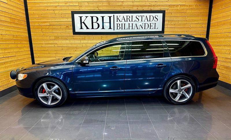 Blå Begagnad 2011 Volvo V70 Momentum Kombi | 79 900 kr (Marknadspris) - Bild 1/4