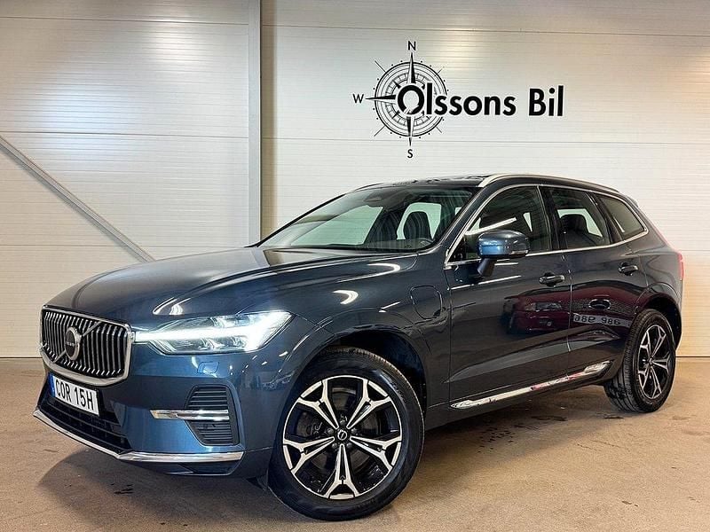 Mörkblå Begagnad 2021 Volvo XC60 SUV | 319 900 kr (Bra pris) - Bild 1/4