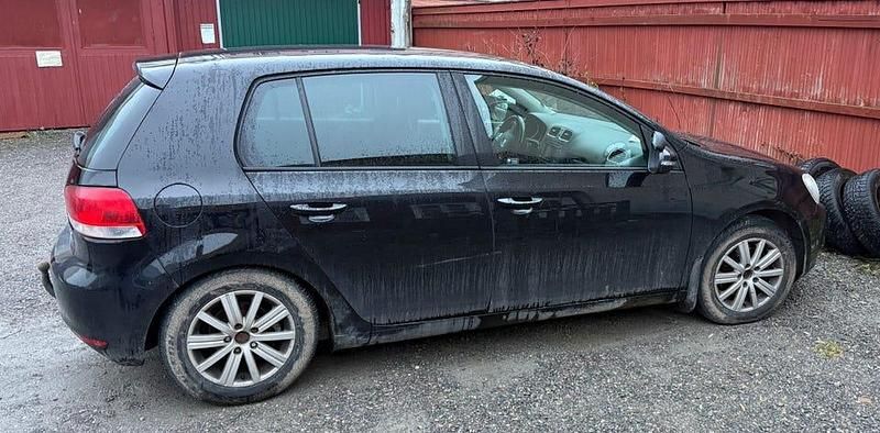 Begagnad 2012 VW Golf VII Halvkombi | 50 000 kr (Bra pris) - Bild 1/4
