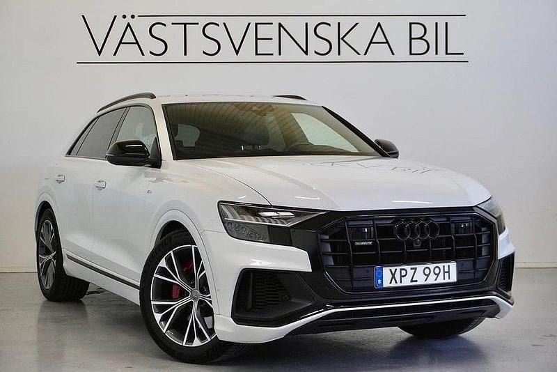 Vit Begagnad 2021 Audi Q8 S-Line SUV | 629 000 kr (Bra pris) - Bild 1/4