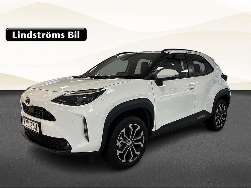 Begagnad Toyota Yaris Cross Active 92 HK (67 kW) 2024 Vit SUV