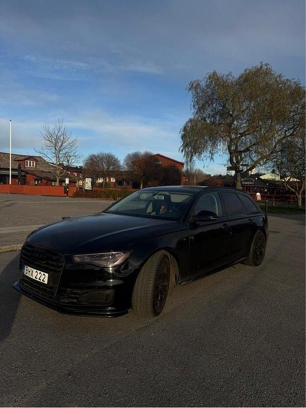 Svart Begagnad 2015 Audi A6 Comfort Kombi | 139 000 kr (Marknadspris) - Bild 1/4