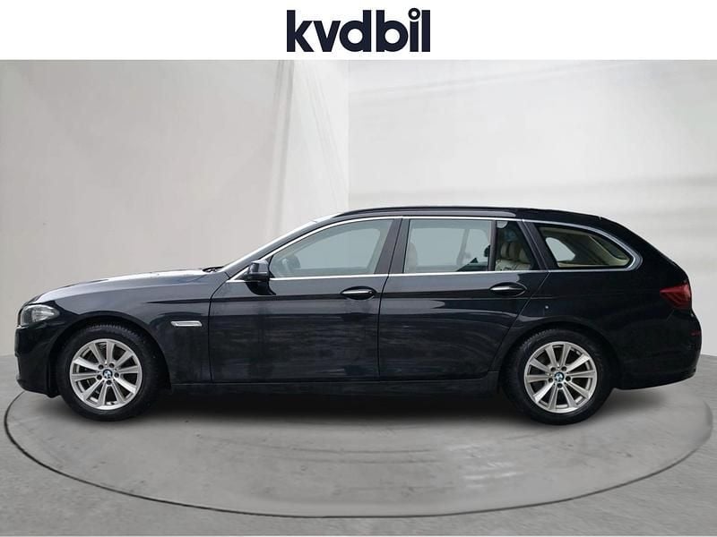 Begagnad BMW 520 184 HK (135 kW) 2014 Svart Kombi