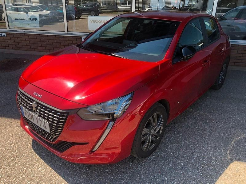 Röd Begagnad 2022 Peugeot 208 Active Halvkombi | 139 500 kr (Marknadspris) - Bild 1/2