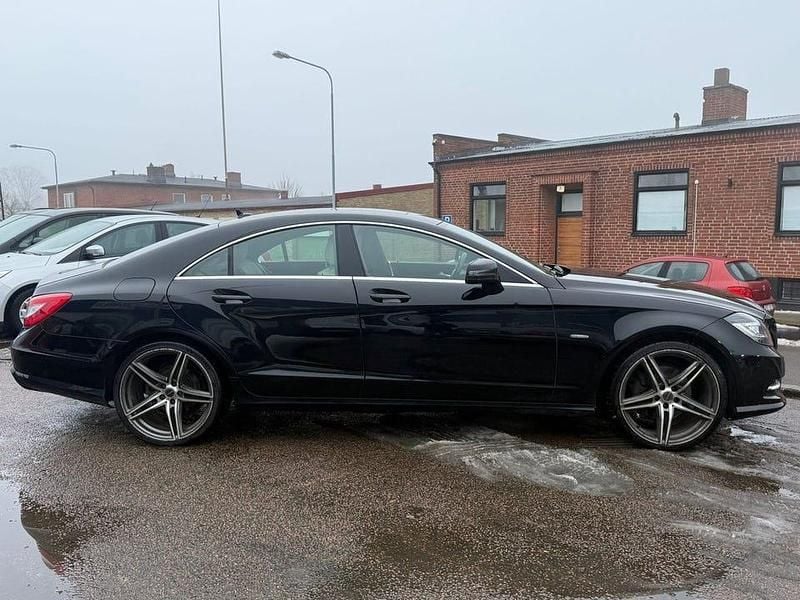 Begagnad Mercedes CLS350 AMG 265 HK (194 kW) 2012 Svart