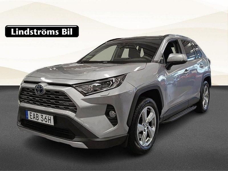 Silver Begagnad 2021 Toyota RAV4 Hybrid Executive SUV | 389 000 kr (Marknadspris) - Bild 1/3