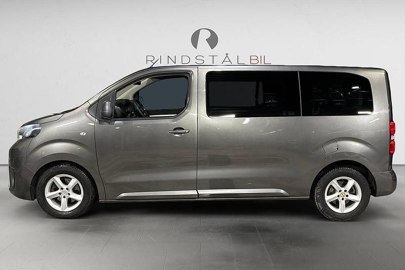 Begagnad Toyota Proace Verso 150 HK (110 kW) 2016 Grå Kombi