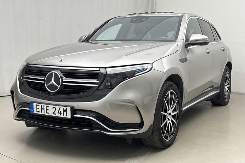 Silver Begagnad 2022 Mercedes EQC400 AMG line SUV | 419 000 kr (Marknadspris) - Bild 1/4