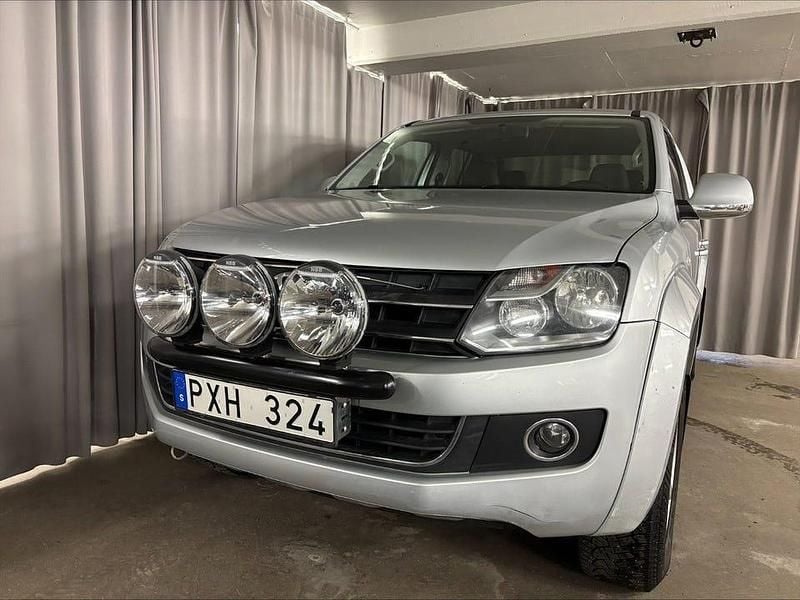Begagnad VW Amarok Highline 163 HK (119 kW) 2012 Silver Pickup