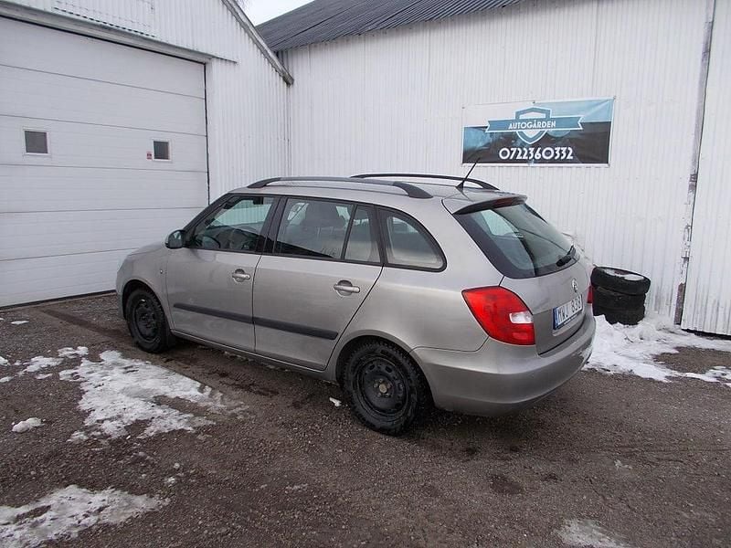 Begagnad Skoda Fabia Elegance 86 HK (63 kW) 2012 Brun Kombi