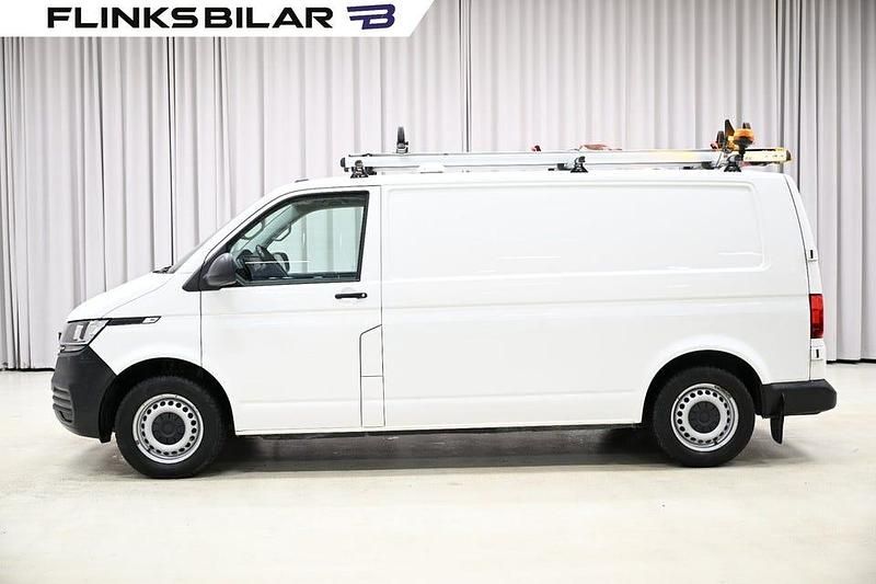 Vit Begagnad 2020 VW T6.1 Van | 248 750 kr (Bra pris) - Bild 1/4
