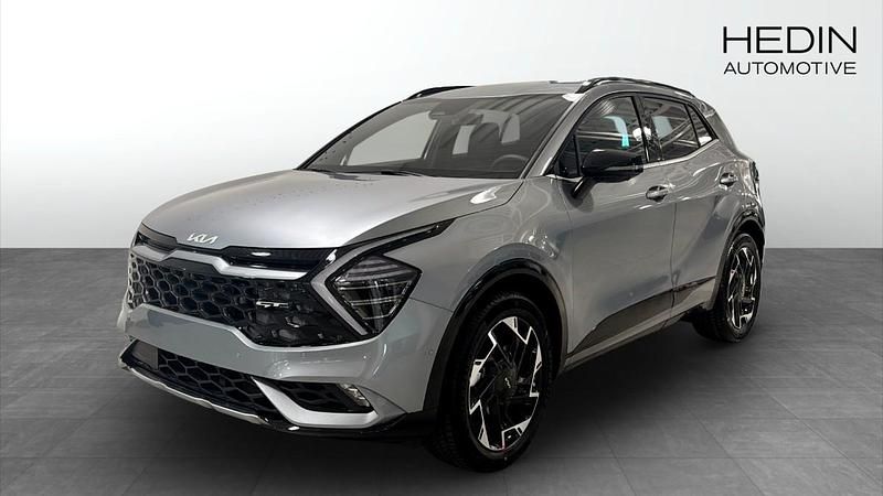 Grå (silver) Ny 2025 Kia Sportage GT-Line SUV | 539 300 kr (Lite dyr) - Bild 1/4