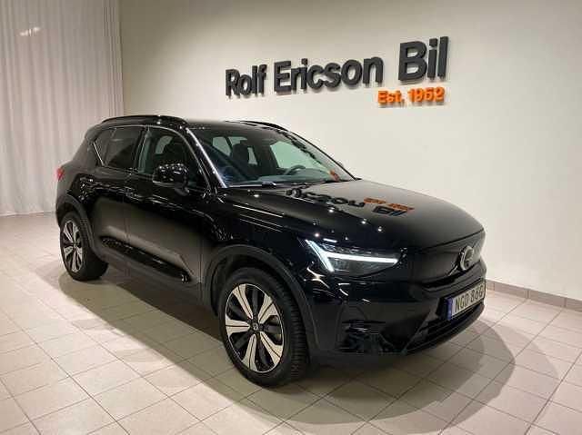 Begagnad 2023 Volvo XC40 SUV | 379 500 kr - Bild 1/4