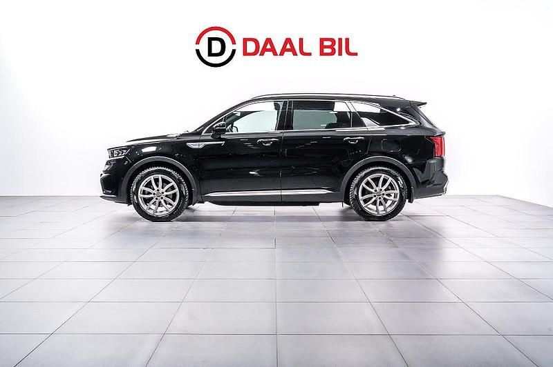 Svart Begagnad 2022 Kia Sorento Advance SUV | 439 700 kr (Marknadspris) - Bild 1/4