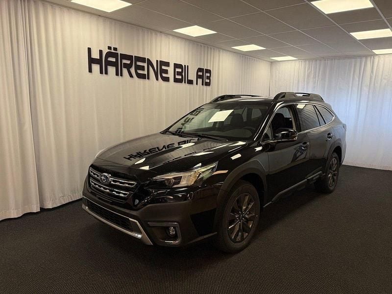 Svart (crystal black silica) Ny 2025 Subaru Outback SUV | 481 800 kr - Bild 1/4