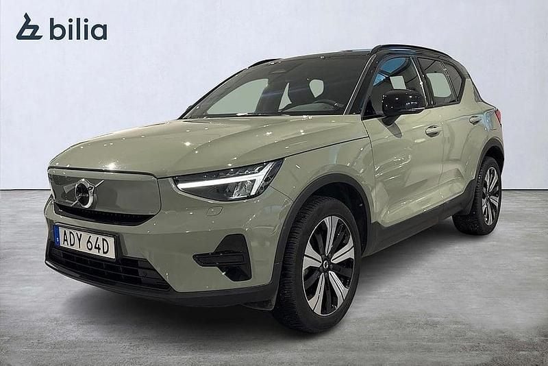 Begagnad Volvo XC40 Core 185 kW (252 HK) 2022 Grön SUV